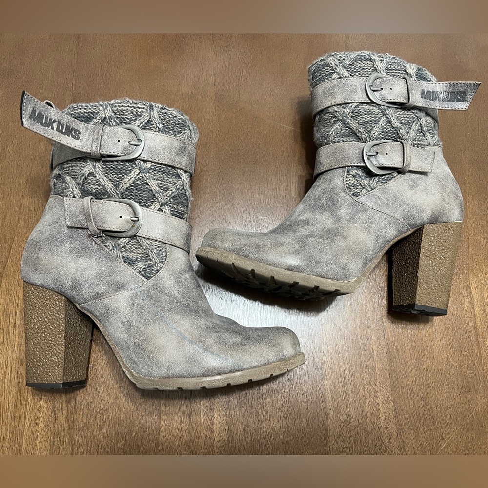 Muk Luks ankle Knit Buckle Block Heel Boots Gray Faux Leather Size 10